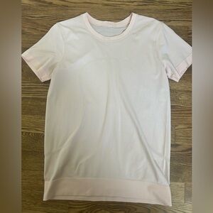 Lululemon Relaxed Fit Swiftly Tech